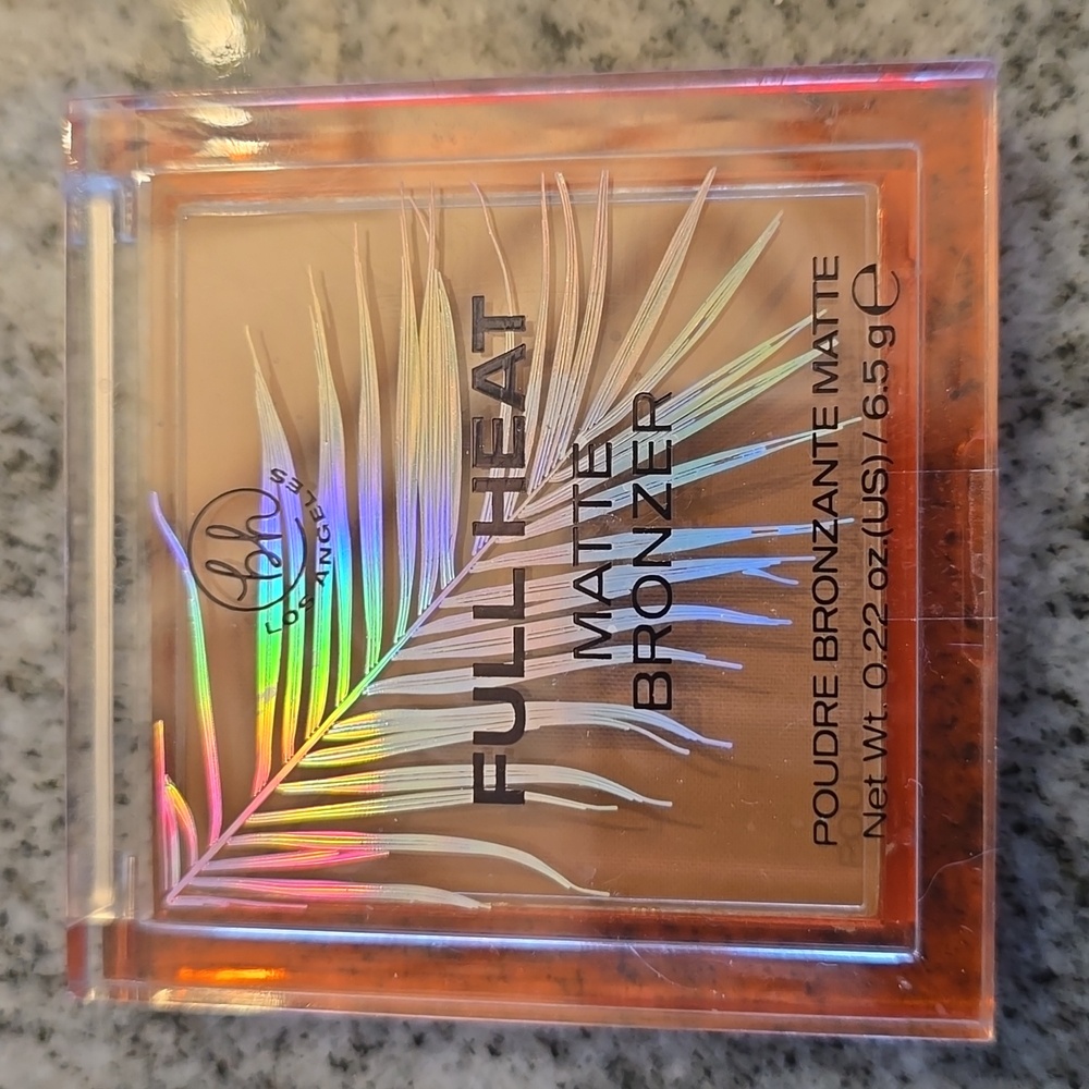 BH Cosmetics Full Heat Matte Bronzer - San Diego